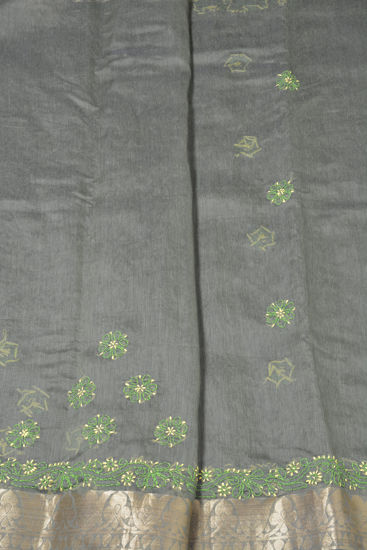 Tvis and Bliss. Dark Green Lucknow Chikankari Embroidered Chanderi Silk ...